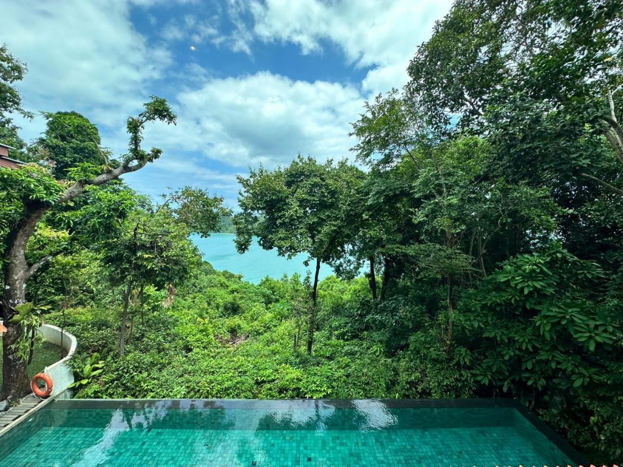 Ambong Pool - Private Pool Villa Pantai Cenang (Langkawi)