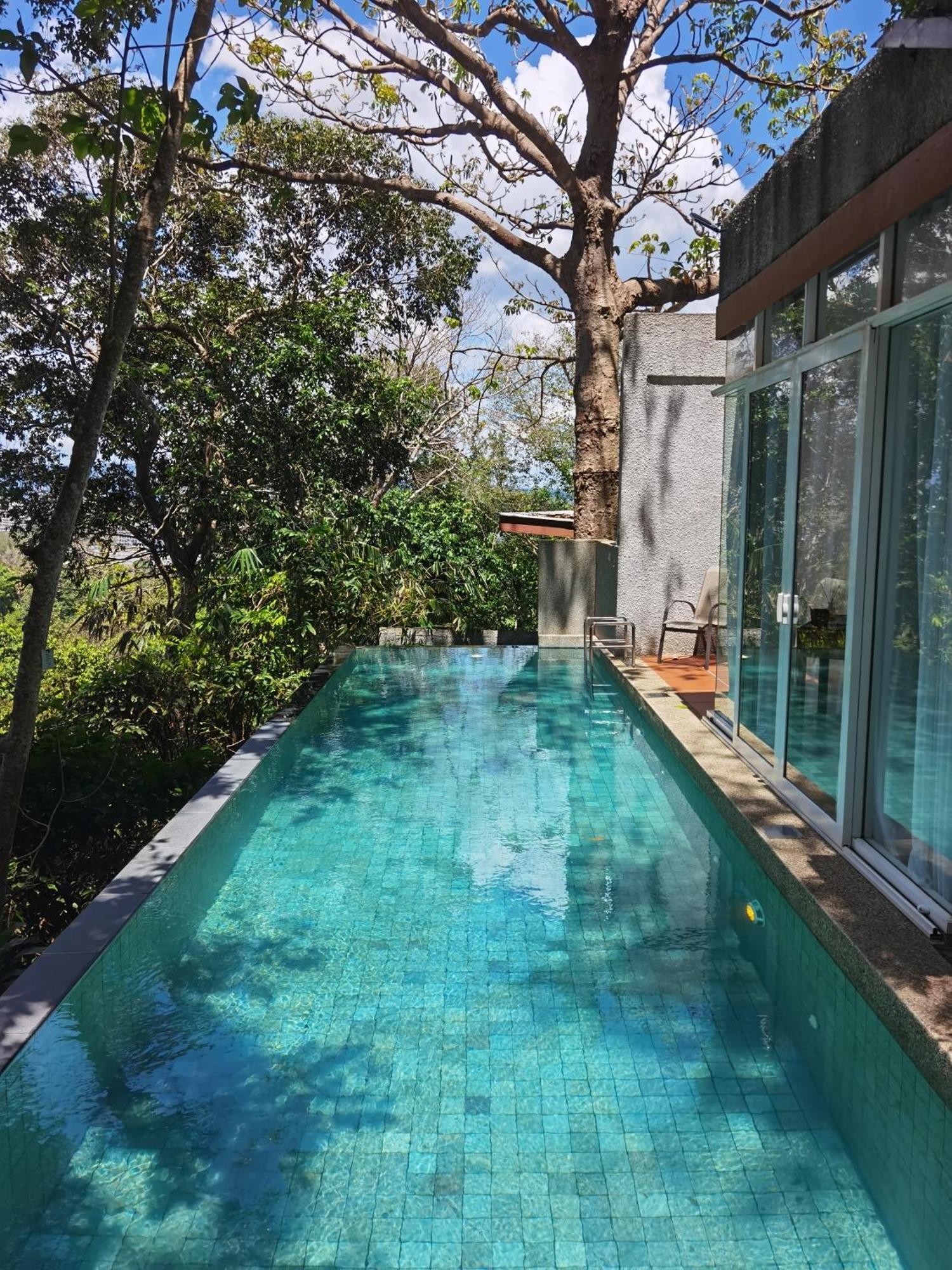 Ambong Pool - Private Pool