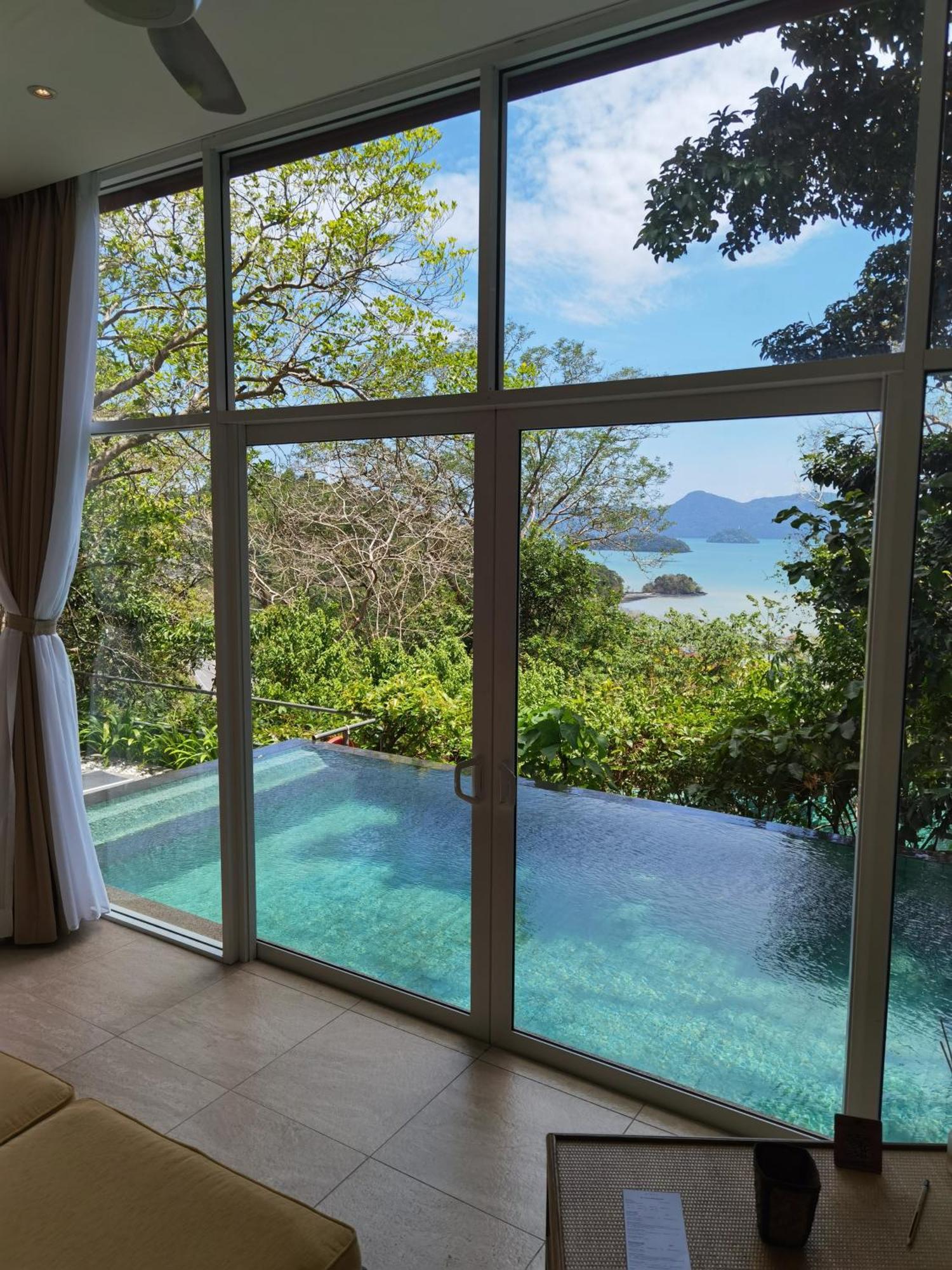 Ambong Pool - Private Pool Villa *