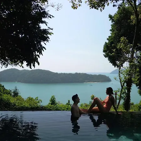 Ambong Pool Villas - Private Pool Pantai Cenang  Exterior photo