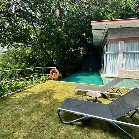 Ambong Pool Villas - Private Pool Pantai Cenang  Exterior photo